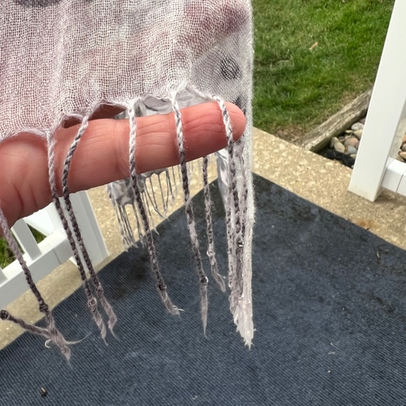 Scarf - Picture 3 of 4